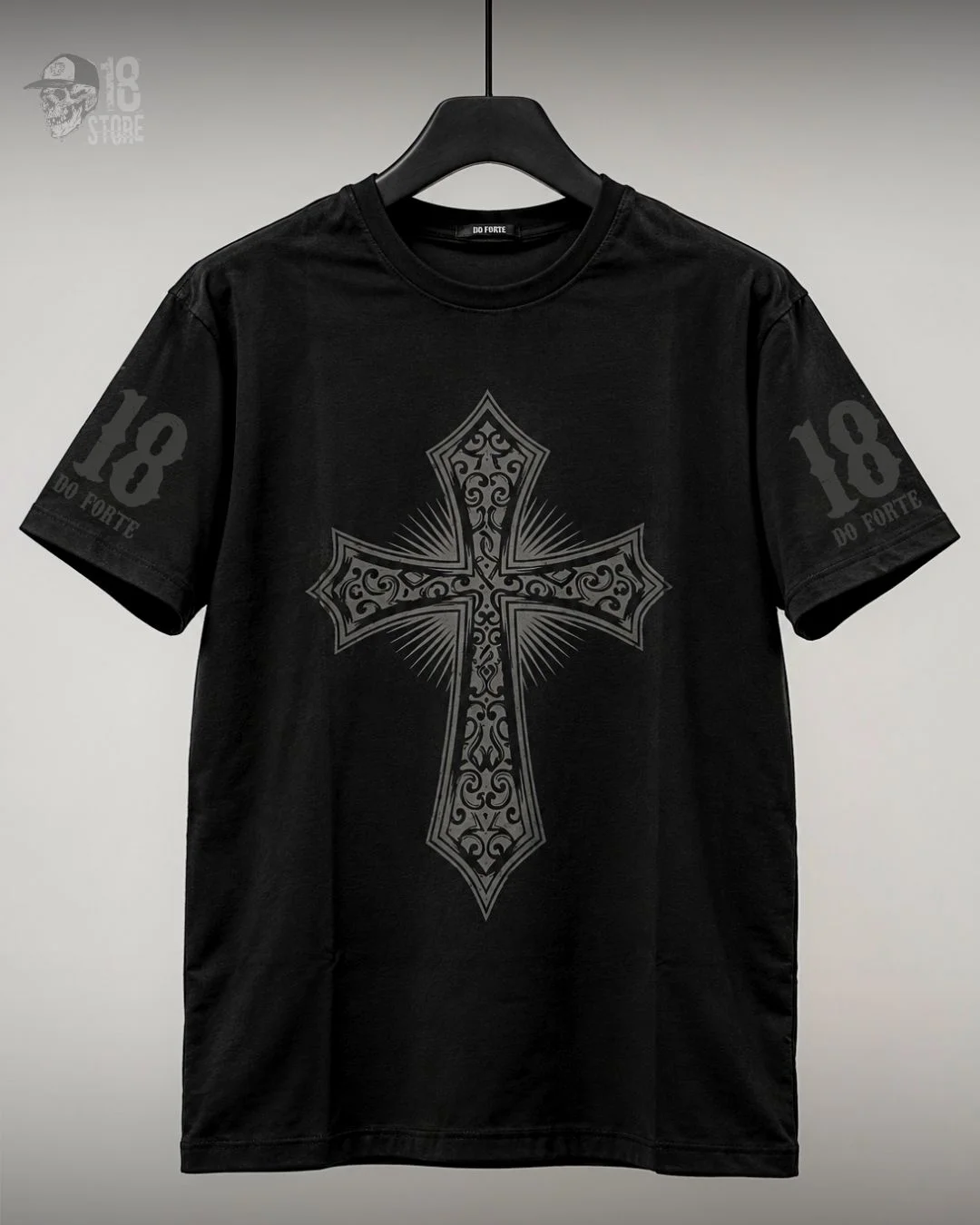 Camiseta Cruz Detalhada All Black